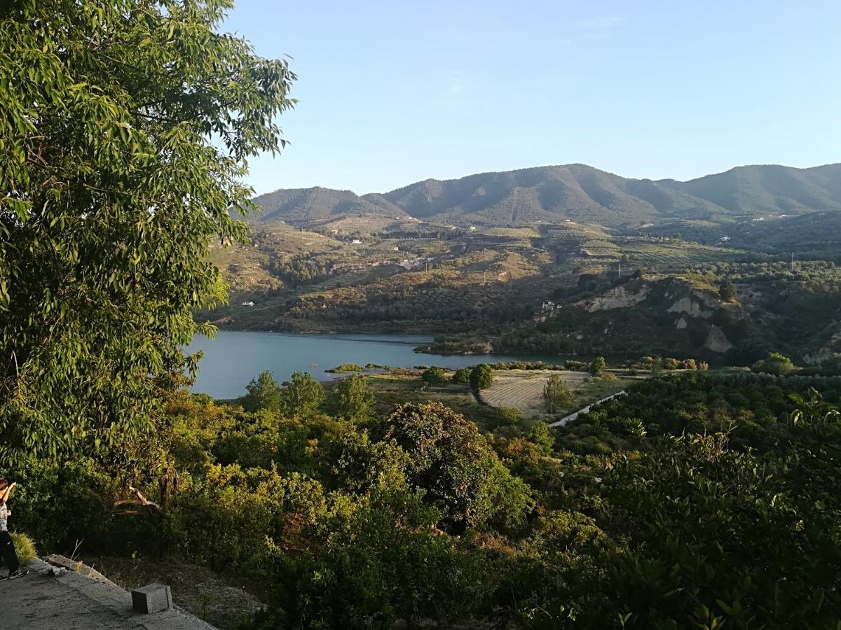 Hostal Y Apartamento Rural Los Naranjos Melegis Екстер'єр фото