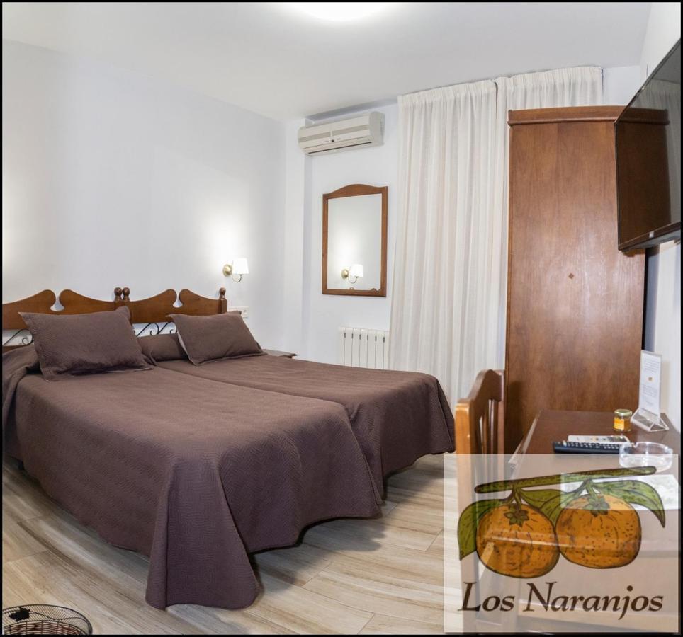 Hostal Y Apartamento Rural Los Naranjos Melegis Екстер'єр фото